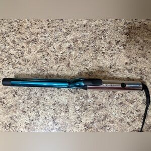 BaByliss Pro 1” Curling Iron Nano Titanium